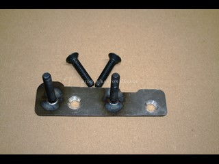 MOUNTING PLATE FOR DUAL CIRCUIT MASTER CYLINDER