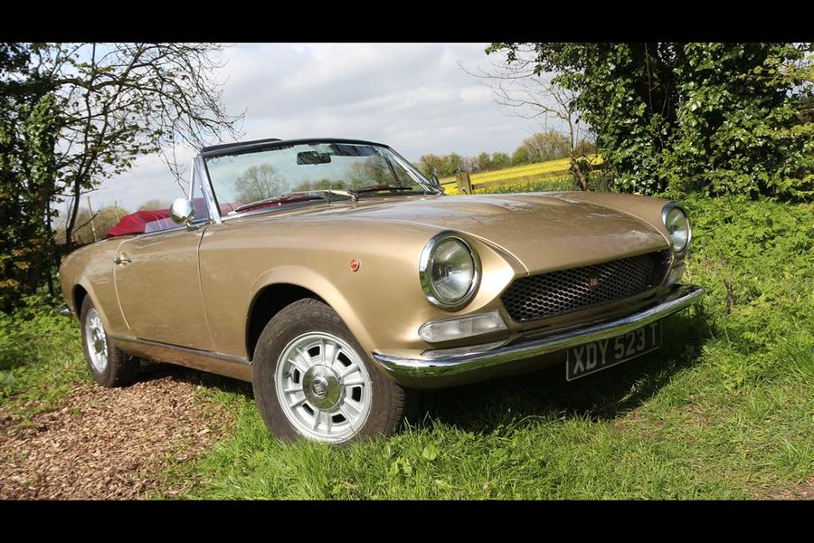 Fiat 124 CS Spider 1973 by:AMPaquete