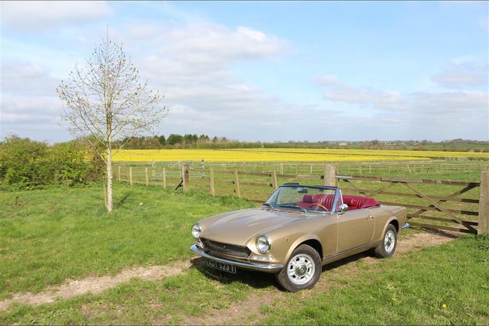 Fiat 124 CS Spider 1973 by:AMPaquete