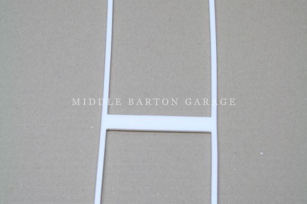 GASKET INNER TAIL LIGHT (SINGLE.) 124 BS TO CS UP TO 1978