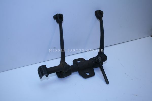 BRAKE / CLUTCH PEDAL LEVER ASSEMBLY FIAT 600 / D RHD  (USED)