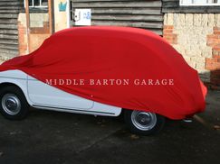 CAR COVER STRETCH MATERIAL. RED. FOR INTERNAL USE 