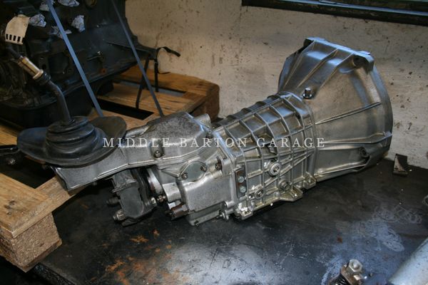 FIVE SPEED FIAT 124 USED GEARBOX COMPLETE.