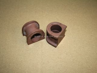 130TC ANTI ROLLBAR FRONT BUSHES. (PAIR)