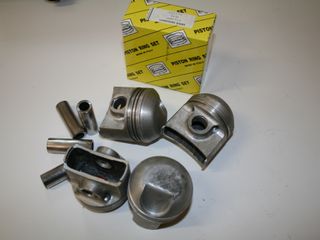 FORGED PISTON SET  FIAT ABARTH 1000 RADIALE 65MMS  AE BORGO NOS WITH PINS & RINGS