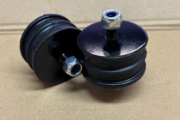 ENGINE MOUNT 124 (PAIR)