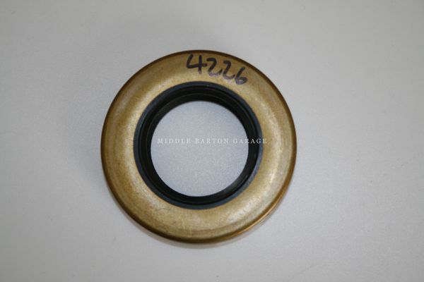 PINION OIL SEAL 124
