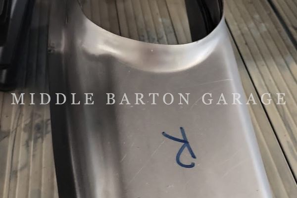 STRUT HOUSING RH 124 SPIDER