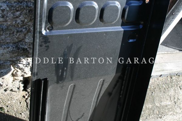 FLOOR PAN R.H. 500N/D/F/R