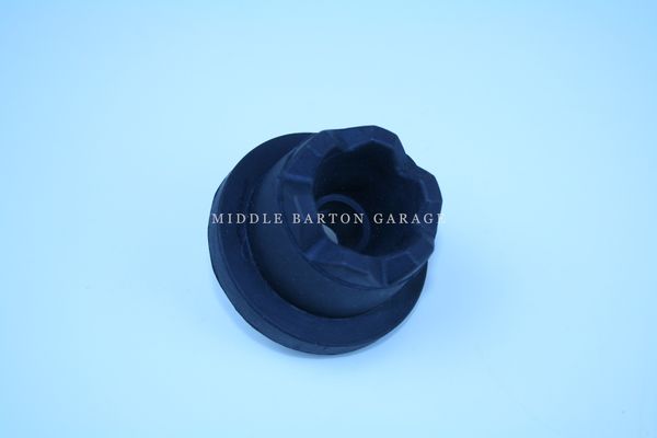 ENGINE MOUNT RUBBER LWER 850 SPORT COUP