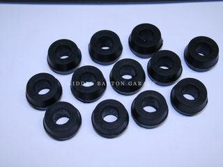 ANTI-ROLL BAR LINK BUSH 850 (CAR SET 12 BUSHES)