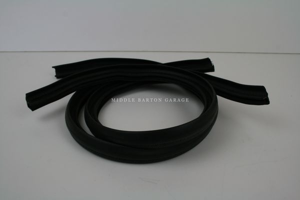 ENGINE COMPARTMENT SIDE SEAL 124 SPIDER