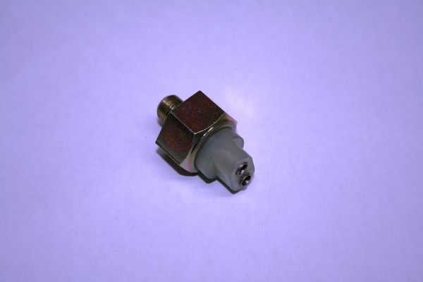 Brake Light Switch 500D/600/1100/D/1500-118H/K/S