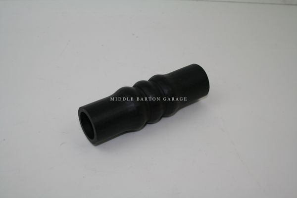 600 TOP HOSE - CYLINDER HEAD TO RADIATOR