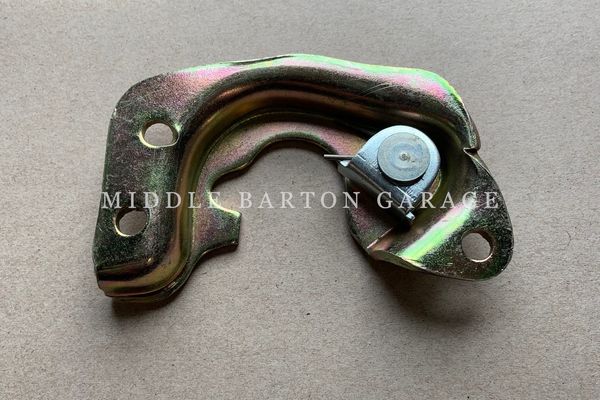 CATCH PLATE 500/850/124 RIGHT