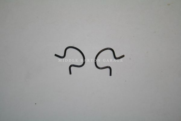 CLIP FOR INTERIOR DOOR HANDLE 500