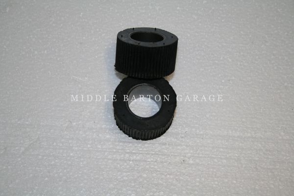 STEERING COLUMN BUSH 124DS/130TC/PAIR