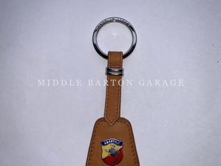 ABARTH ORIG SPEC LEATHER/ENAMEL KEY RING